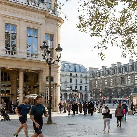 Central Studio By The Louvre Apartment Paris