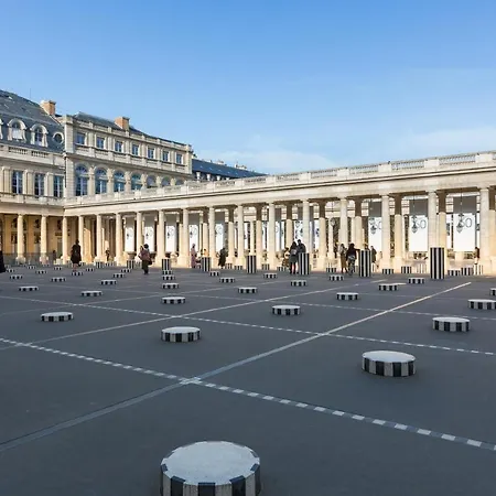 Central Studio By The Louvre